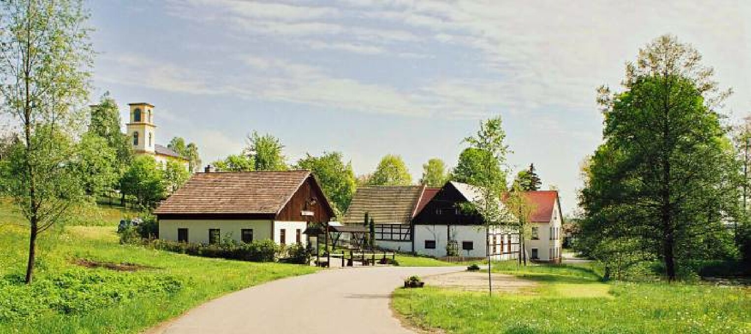 Franken/ Backhaus u. Kirche Franken/ Backhaus u. Kirche