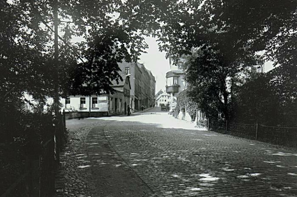Schloßstraße /heute Peniger Str. (© RolfEggersdorfer) Schloßstraße /heute Peniger Str. (© RolfEggersdorfer)