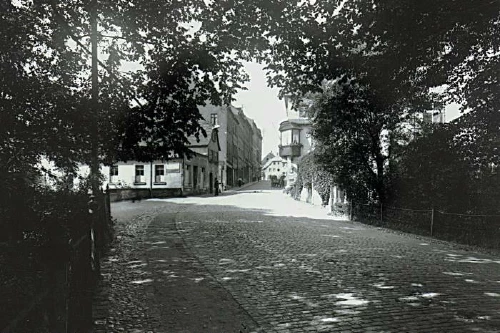 Schloßstraße /heute Peniger Str. (© RolfEggersdorfer) Schloßstraße /heute Peniger Str. (© RolfEggersdorfer)